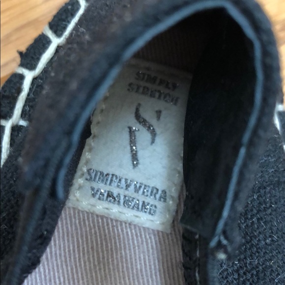 Simply Vera Vera Wang flats - Picture 6 of 7